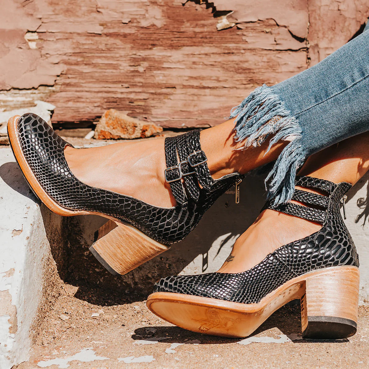 Albane | Escarpins élégants à brides multiples et talon épais pour un style sophistiqué