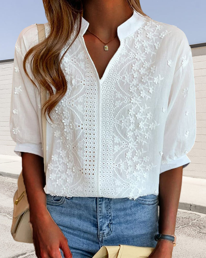 Philoména | Blouse Brodée à Col Fendu