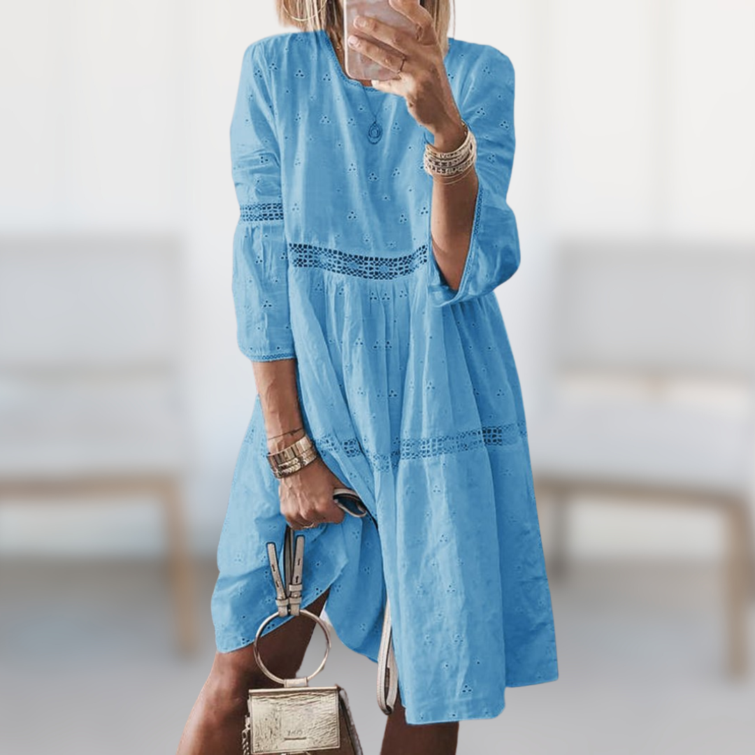 Zoé Fleur | Élégante robe longue aux détails brodés