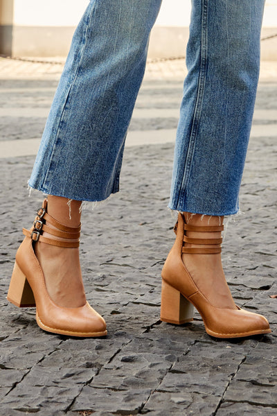 Clémentine | Sandales élégantes à bride à la cheville et talon épais pour un look chic et confortable