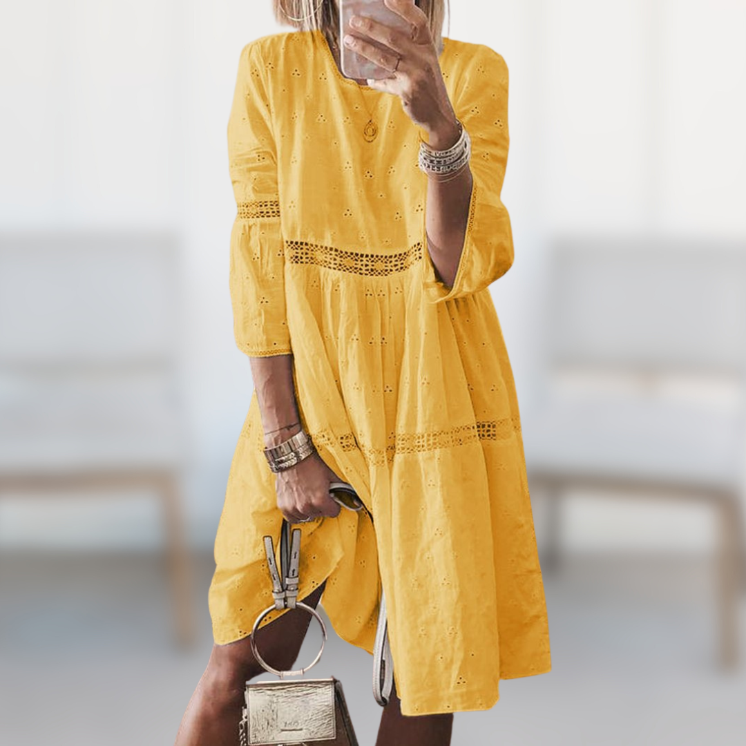 Zoé Fleur | Élégante robe longue aux détails brodés