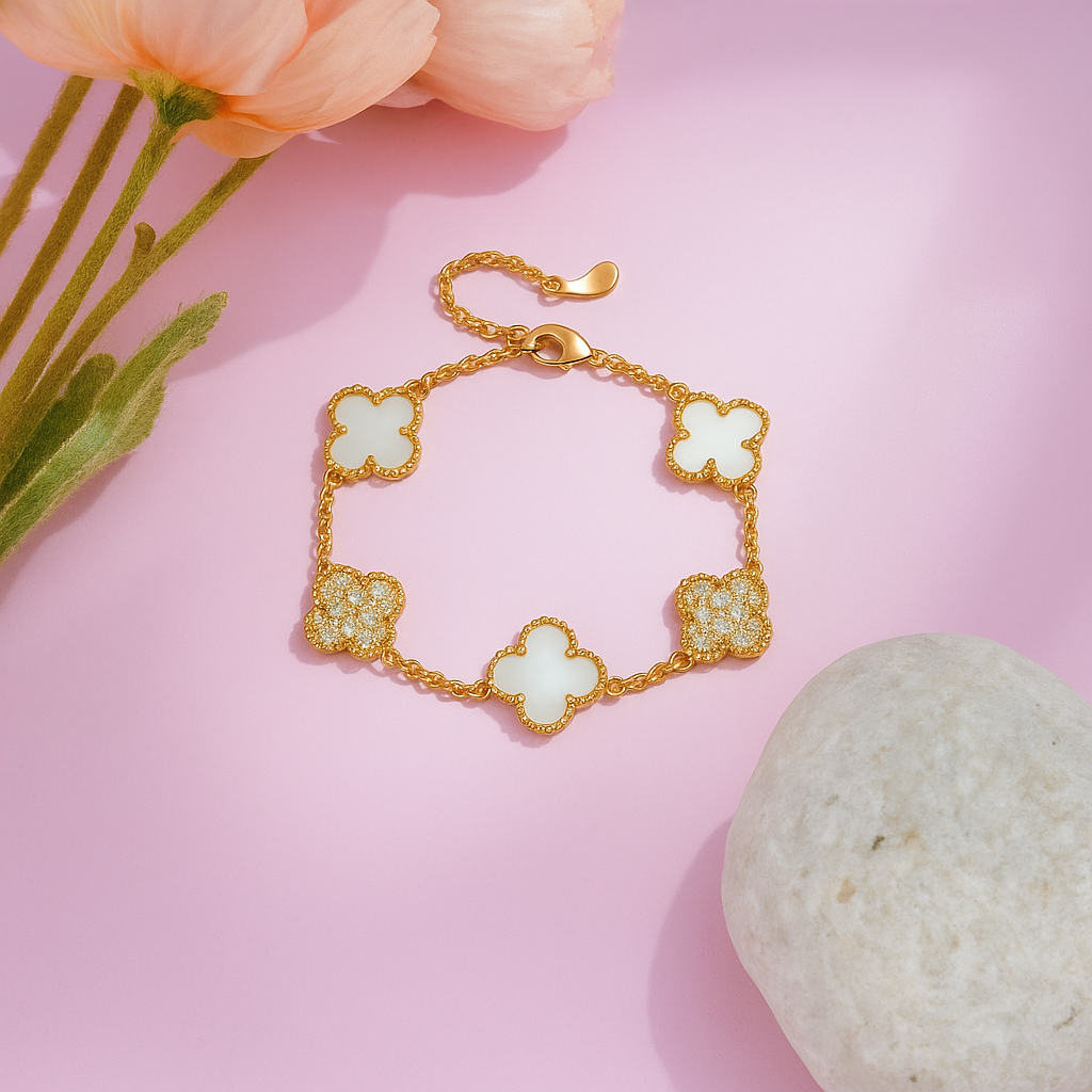 Béradine | Bracelet Luxueux Trèfle Doré