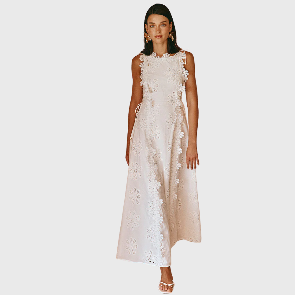 Armandine | Robe longue brodée en dentelle