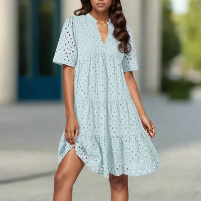 Émilie Claire | ROBE ÉLÉGANTE ET FLATTEUSE