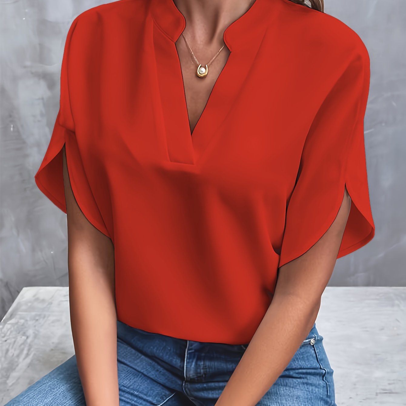 Sylviane | Blouse Unie à Col V Élégante et Confortable