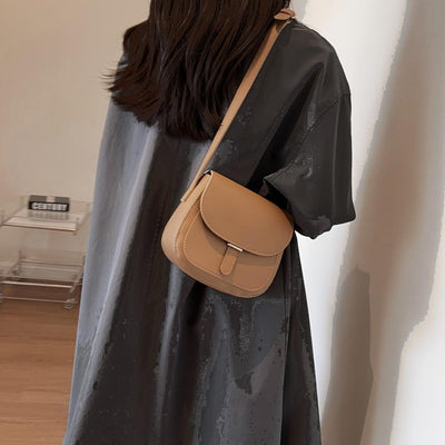 Agnès | Sac bandoulière rétro en forme de selle