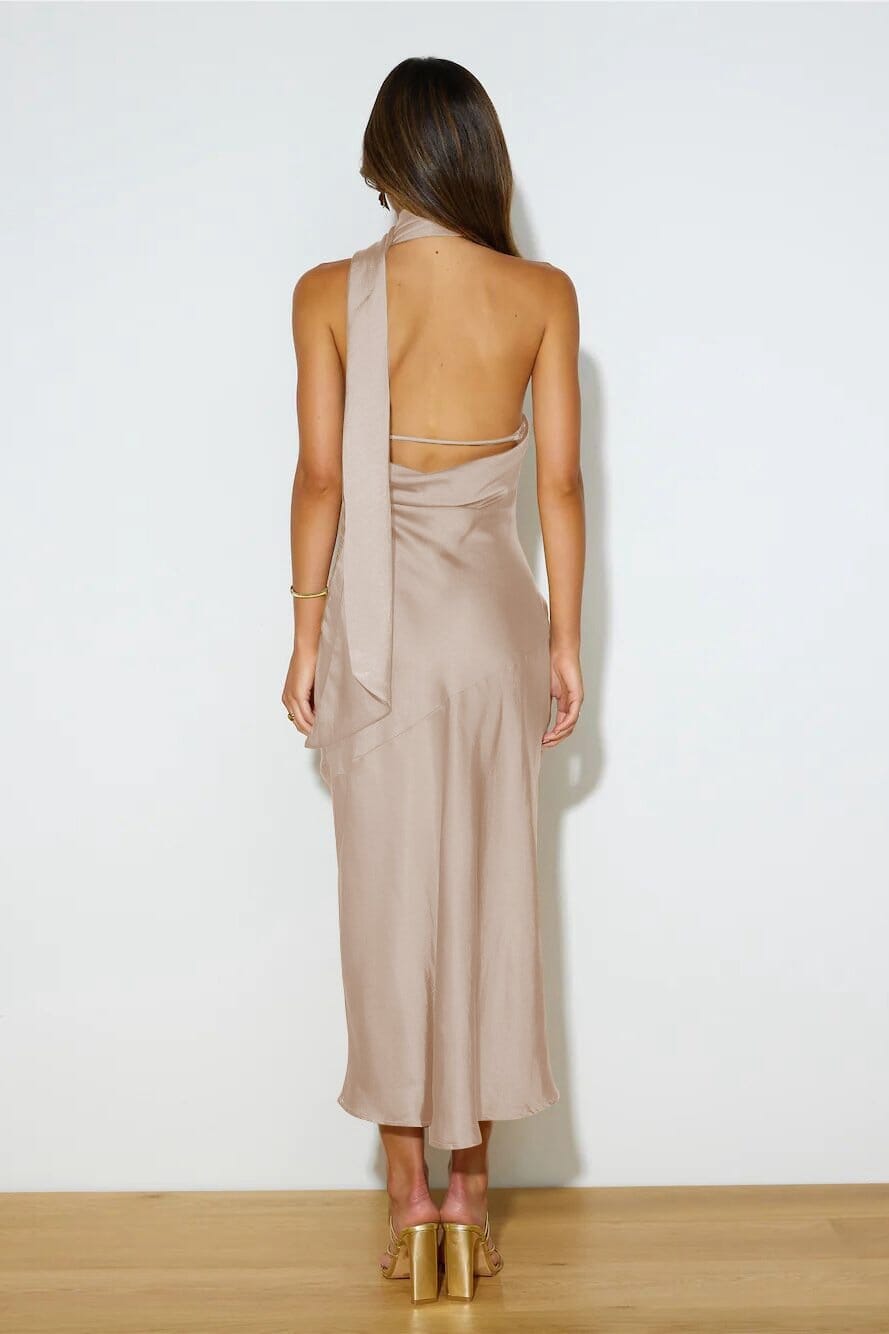 Amaryllis | Robe Midi en Soie de Luxe avec Col Américain