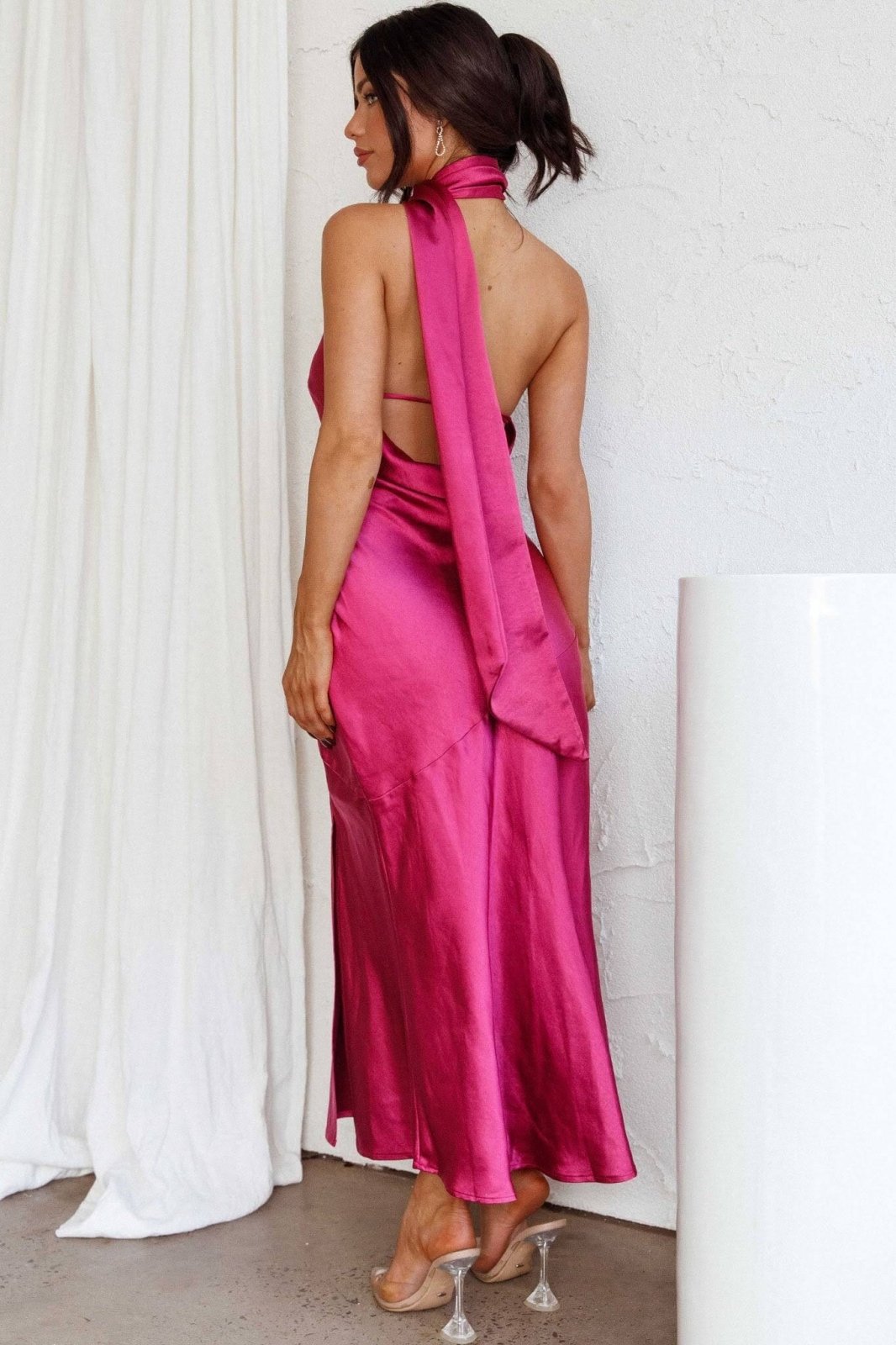 Amaryllis | Robe Midi en Soie de Luxe avec Col Américain