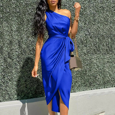 Caprice | Robe Maxi Asymétrique en Soie avec Volants