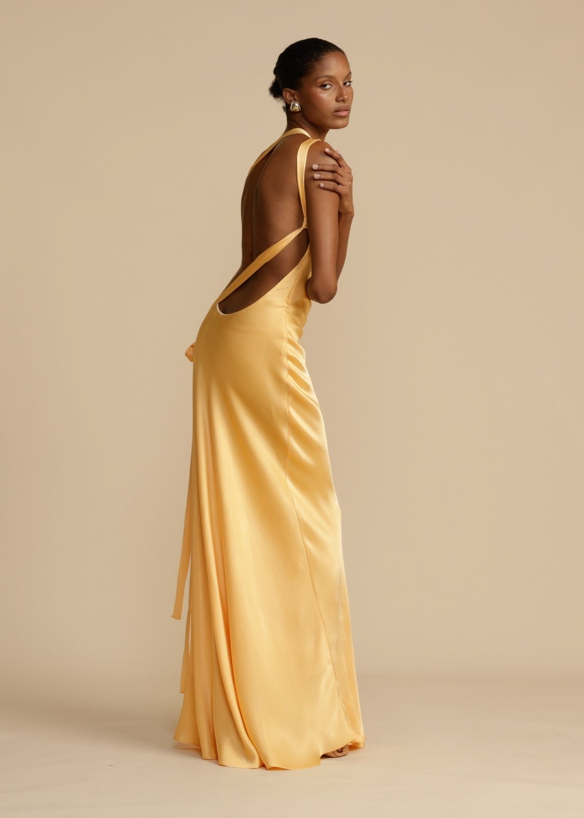 Amarante | Robe Maxi en Soie avec Élégantes Bretelles