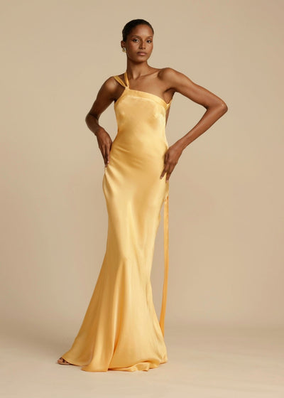 Amarante | Robe Maxi en Soie avec Élégantes Bretelles