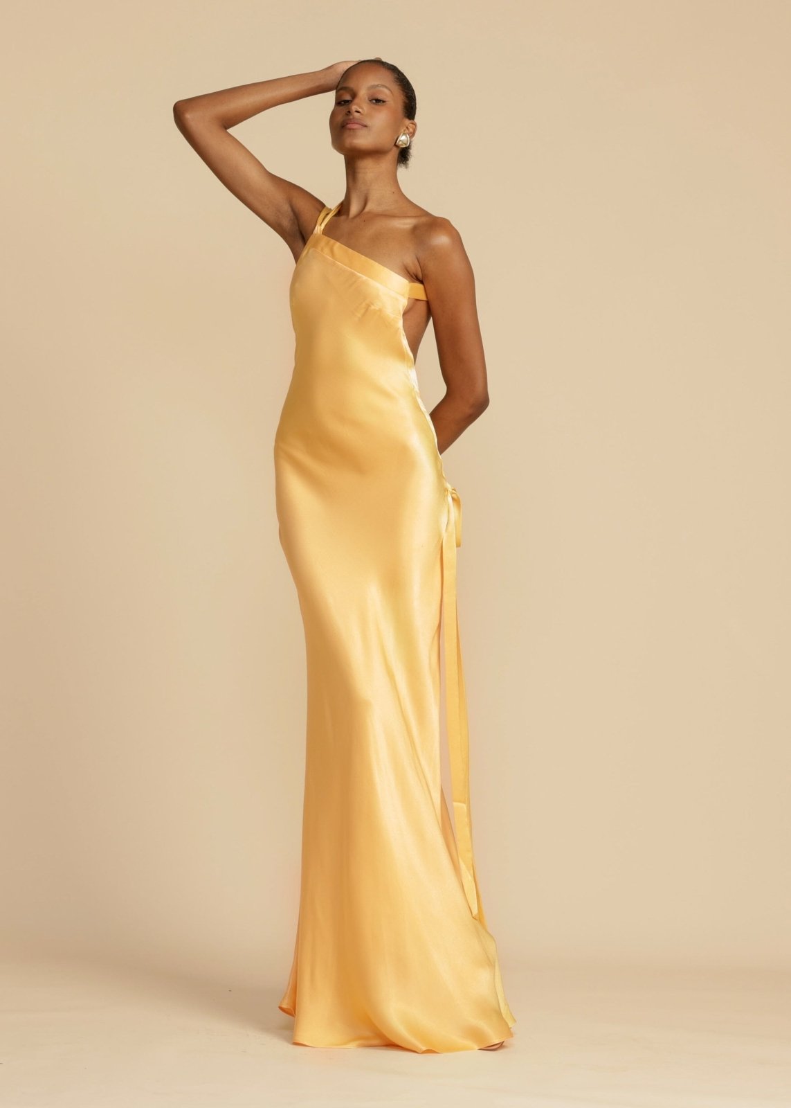 Amarante | Robe Maxi en Soie avec Élégantes Bretelles